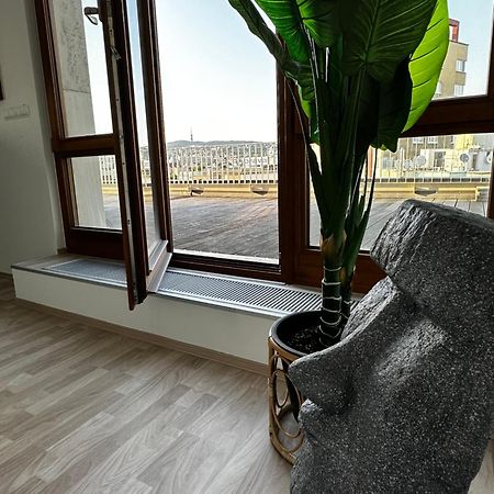 Ferienwohnung Luxury Penthouse At The Historical Centre With Free Parking Pressburg Exterior foto