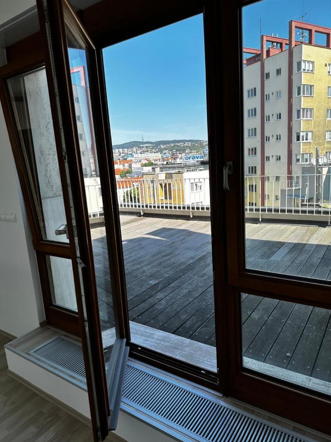 Ferienwohnung Luxury Penthouse At The Historical Centre With Free Parking Pressburg Exterior foto