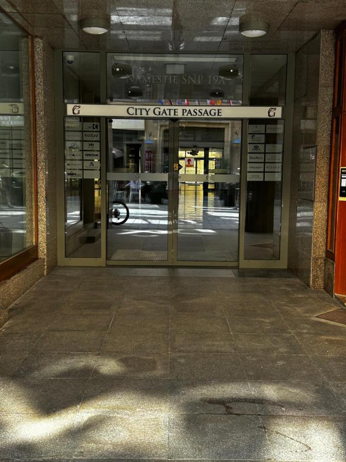 Ferienwohnung Luxury Penthouse At The Historical Centre With Free Parking Pressburg Exterior foto