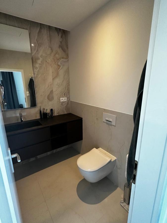 Ferienwohnung Luxury Penthouse At The Historical Centre With Free Parking Pressburg Exterior foto