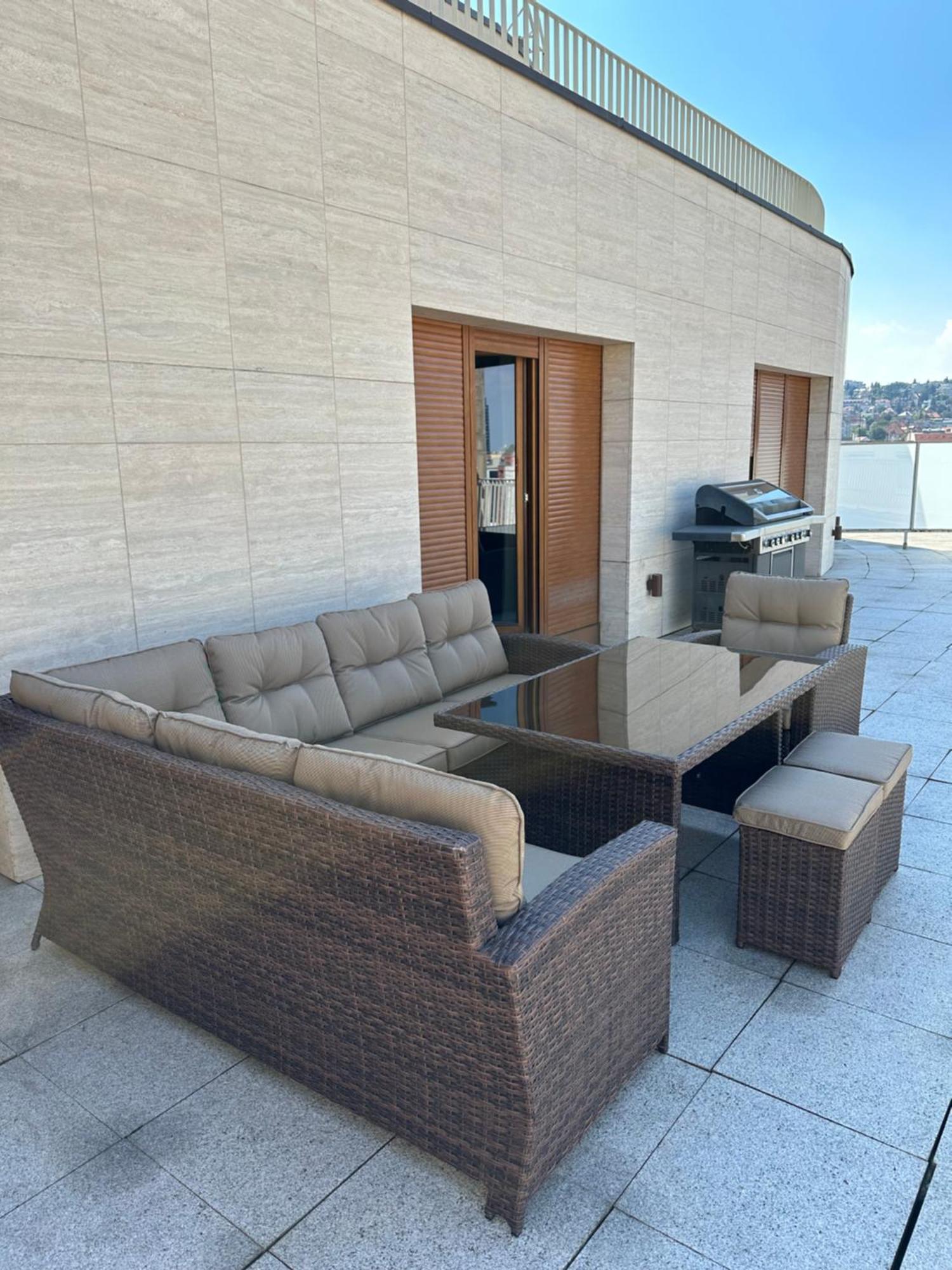 Ferienwohnung Luxury Penthouse At The Historical Centre With Free Parking Pressburg Exterior foto
